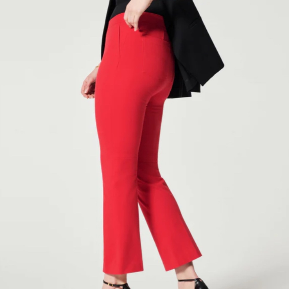 Spanx On-the-Go Kick Flare Pant (Medium)